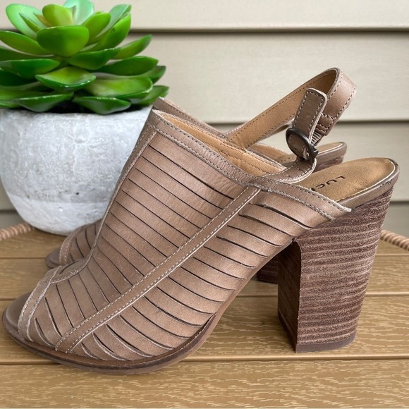 Lucky Brand Lialor Boho Leather Peep Toe Block Heel Women's 8M Western Sandal - Picture 1 of 10